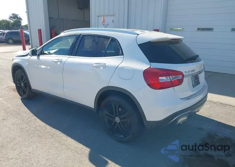 2019 Mercedes-Benz Gla 250 4Matic z USA, uszkodzony, nr VIN WDCTG4GB0KU016907